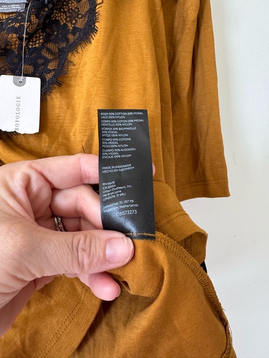 NWT by Anthropologie Mustard Gold and Black Lace Puff Sleeve Top S - Picture 8 of 8